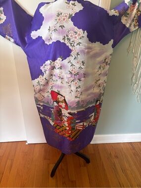 Vintage Purple Floral Kimono with Geisha Scene